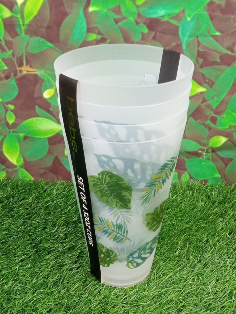 ⛱️ bebe Tropical Leaves Party Cup Set